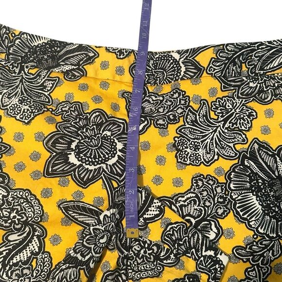 Express Yellow Paisley Floral Print Side Zip Shorts - Size 8 - Picture 9 of 11